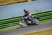 Vintage-motorcycle-club;eventdigitalimages;mallory-park;mallory-park-trackday-photographs;no-limits-trackdays;peter-wileman-photography;trackday-digital-images;trackday-photos;vmcc-festival-1000-bikes-photographs